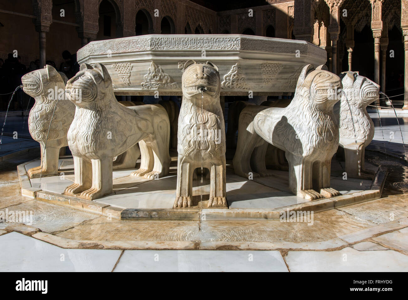 Fontaine de la Cour des Lions, le Palais des Lions, palais de l'Alhambra, Grenade, Andalousie, Espagne Banque D'Images