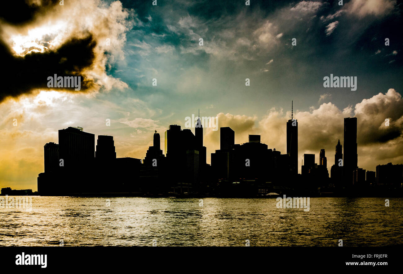 Lower Manhattan skyline vu de Brooklyn, New York City, USA. Banque D'Images