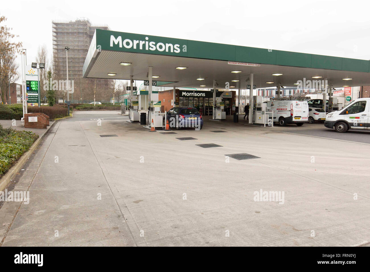 Nouveau regard Morrisons store , Eccles. Station essence photos@unp Banque D'Images