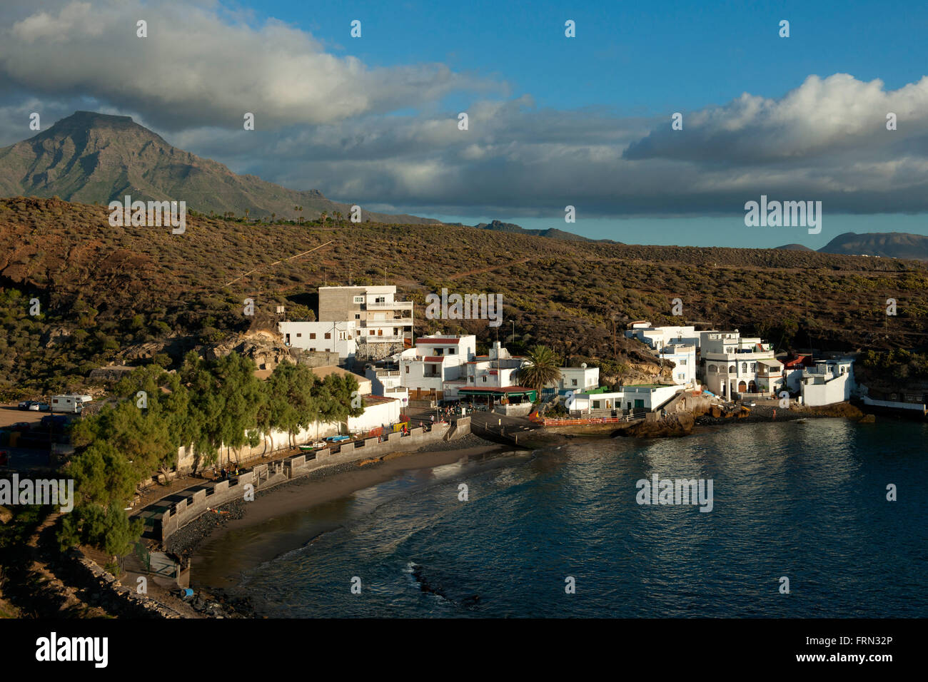 Spanien, Teneriffa, Costa Adeje, El Puertito östlich von Playa Paraiso, liens der Tafelberg Roque del Conde (1001m) Banque D'Images