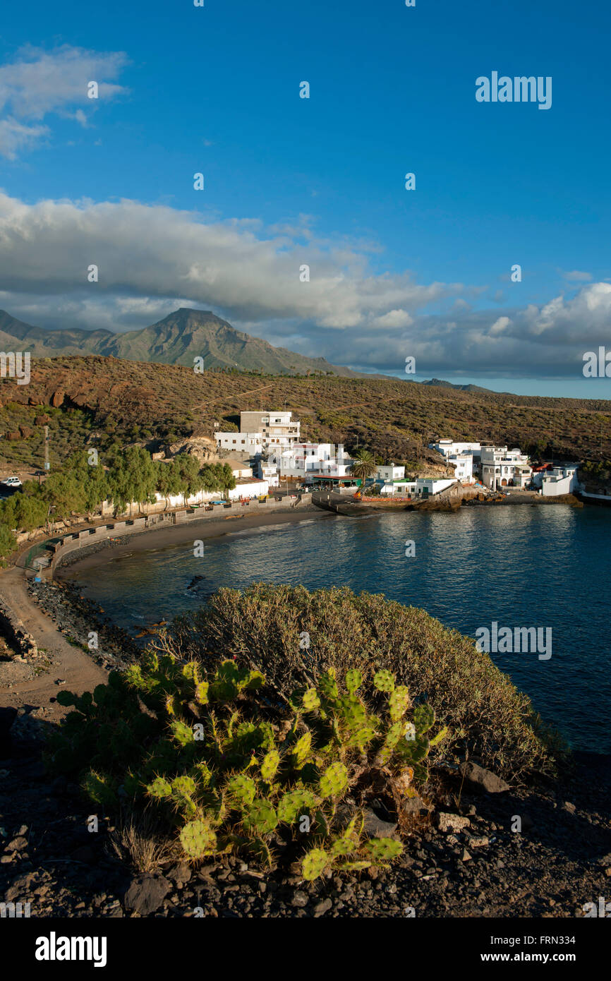 Spanien, Teneriffa, Costa Adeje, El Puertito östlich von Playa Paraiso, dahinter der Tafelberg Roque del Conde (1001m) Banque D'Images