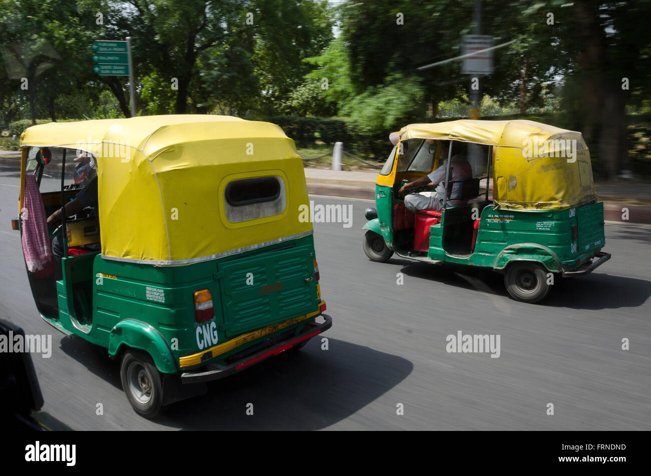 Tuk Tuks rapide, Delhi, Inde Banque D'Images