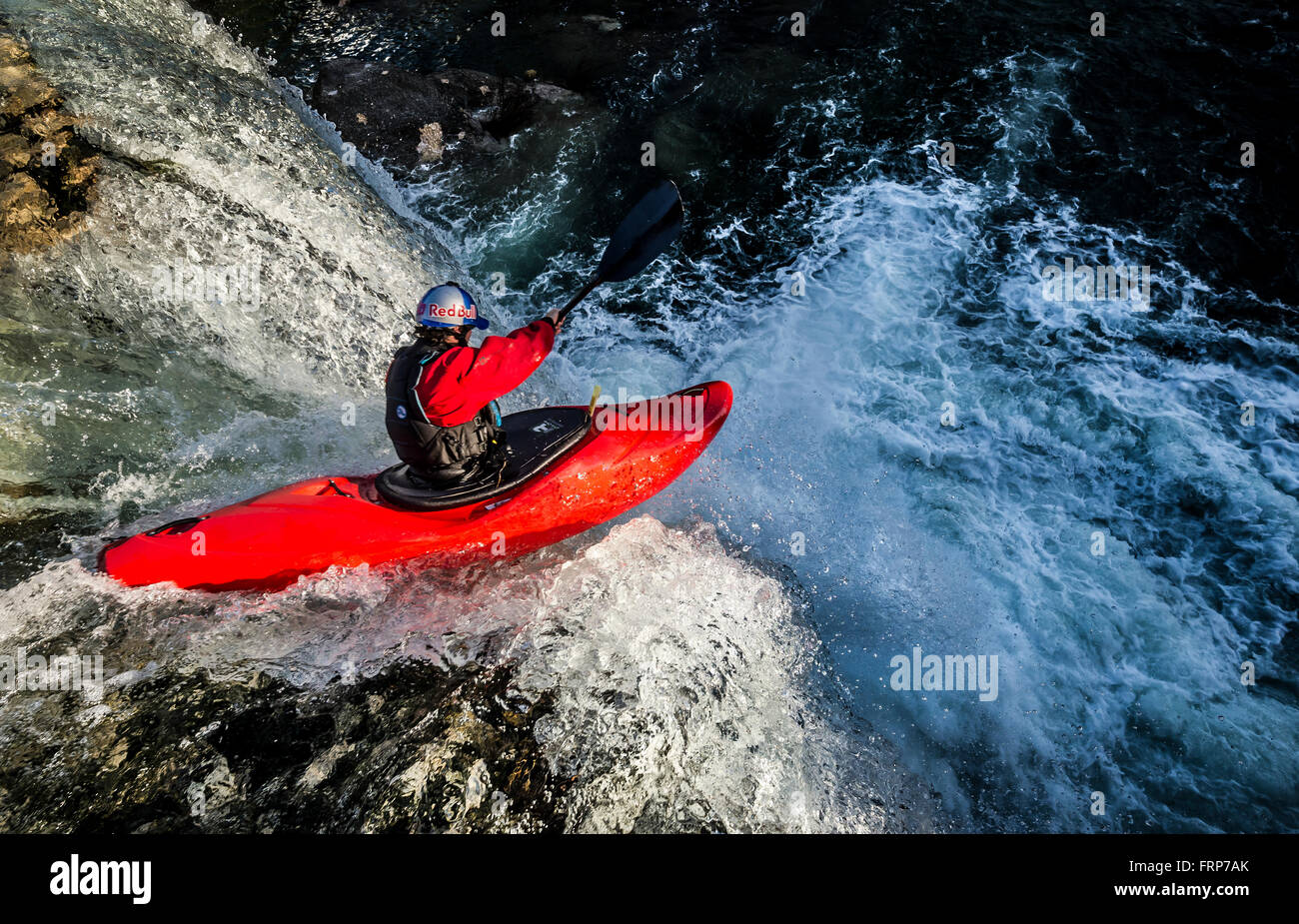 Kayak dans les cascades, en Espagne Banque D'Images