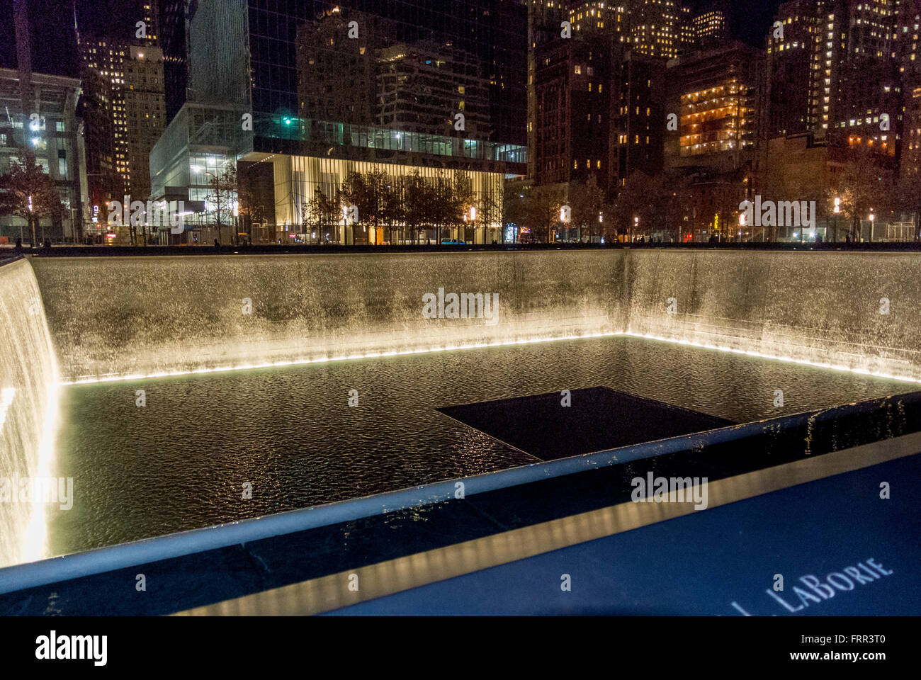 9/11 memorial, New York, USA la nuit Banque D'Images