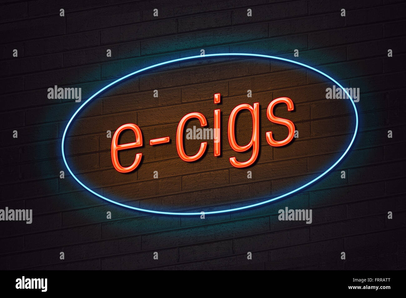 Enseigne au néon orange avec e-cigs texte sur wall e-cigarette concept Banque D'Images