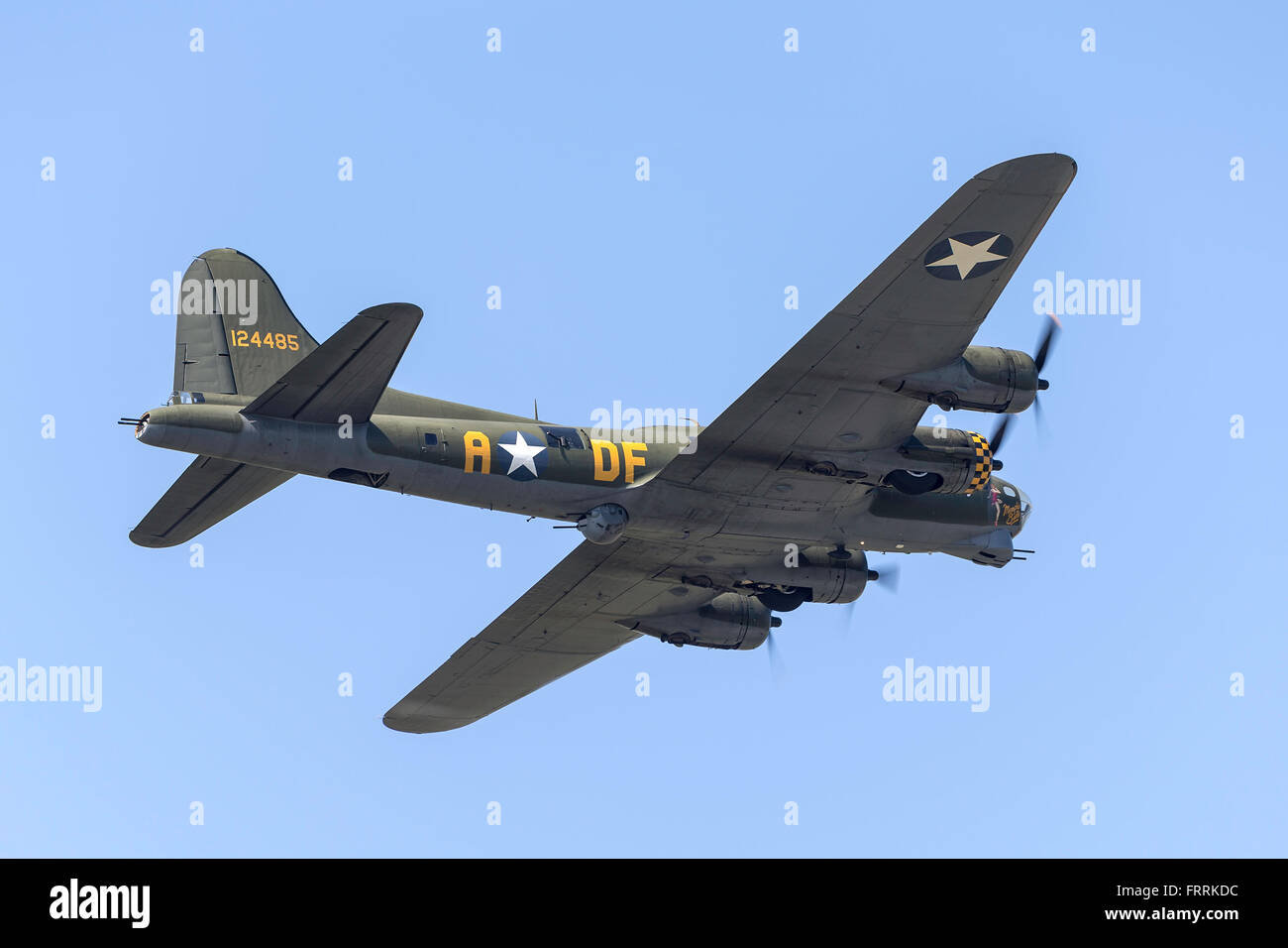 Boeing B-17G Flying Fortress' 'G-BEDF connu sous le nom de 'Sally B' est un bombardier de la Seconde Guerre mondiale. Banque D'Images