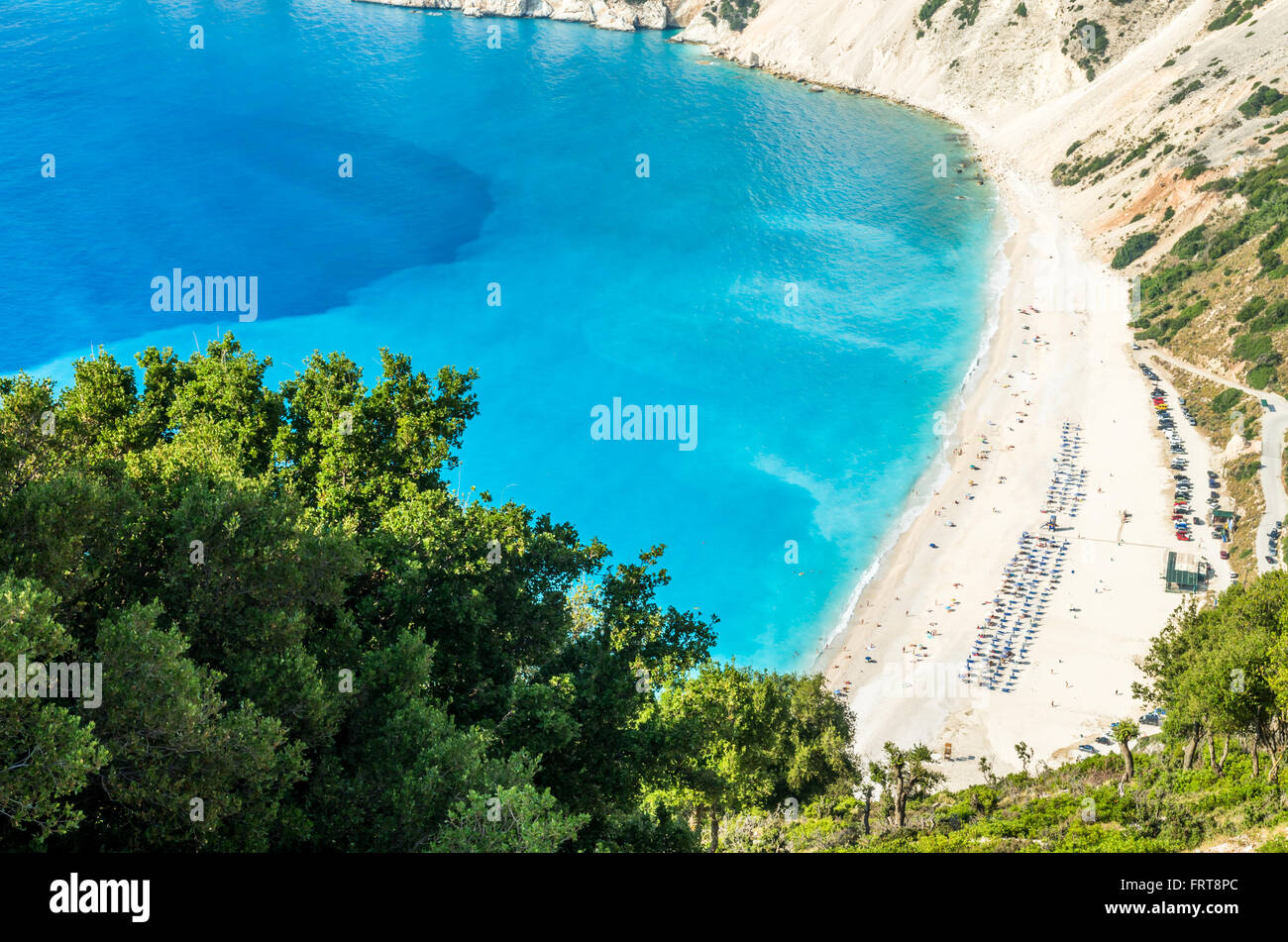 Plage de Myrtos, l'île de Céphalonie, Grèce. Belle vue sur la baie et la plage de Mirtos sur l'île de Céphalonie Banque D'Images