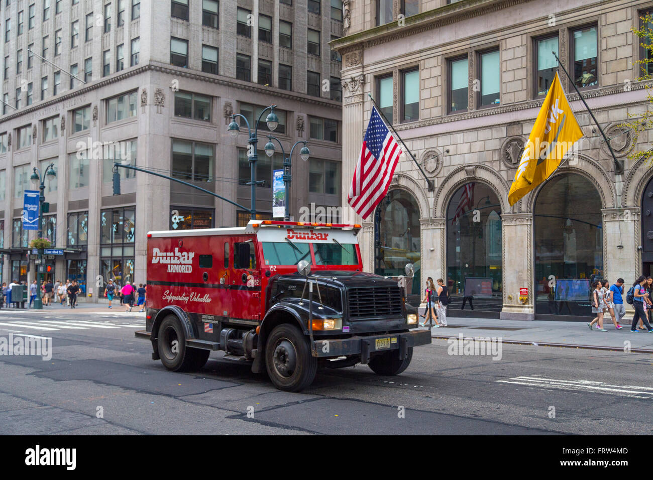 Camion blindé vecteur dans la ville de New York. Banque D'Images