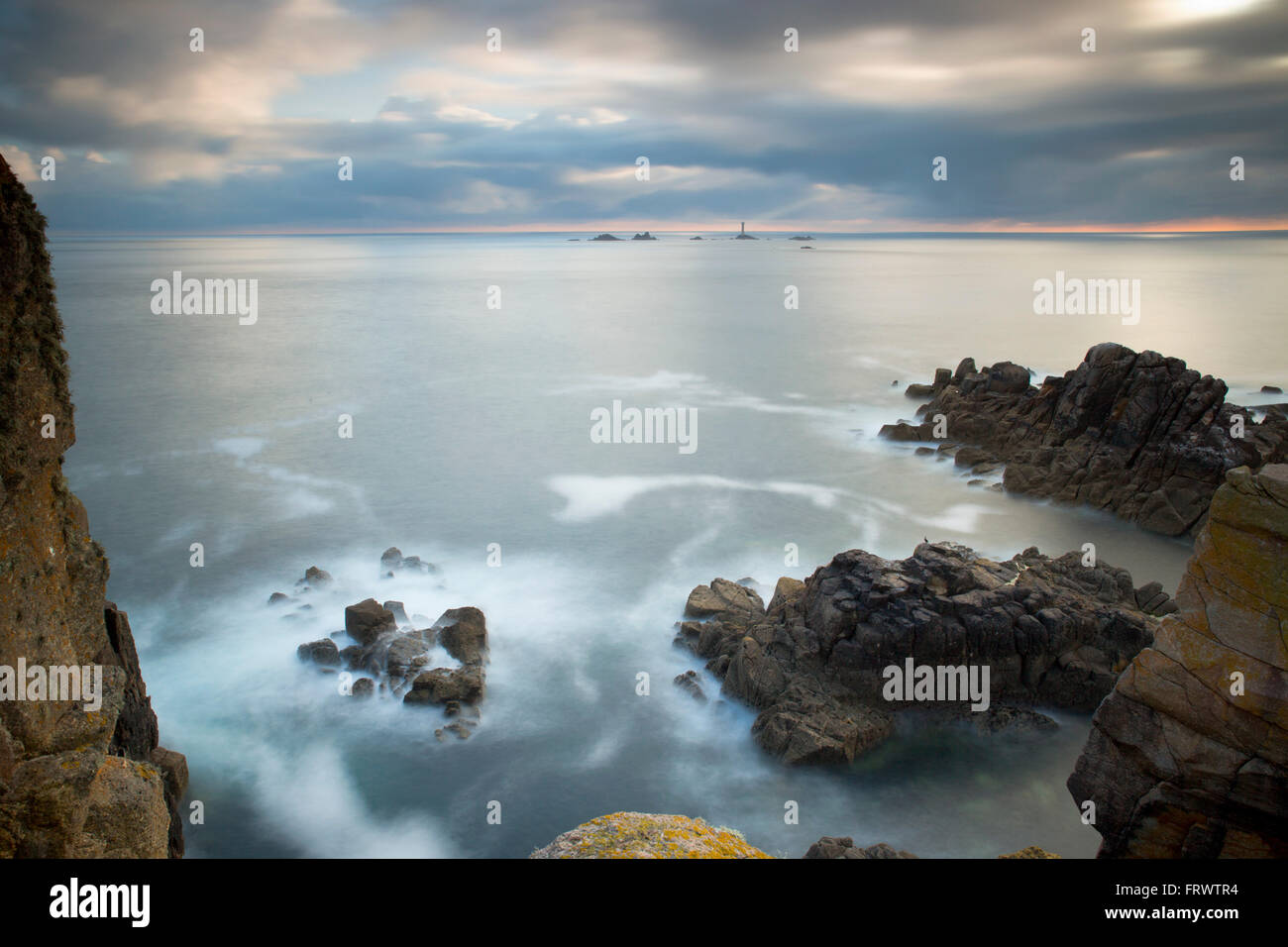 Phare de drakkars, Land's End, Cornwall, UK Banque D'Images