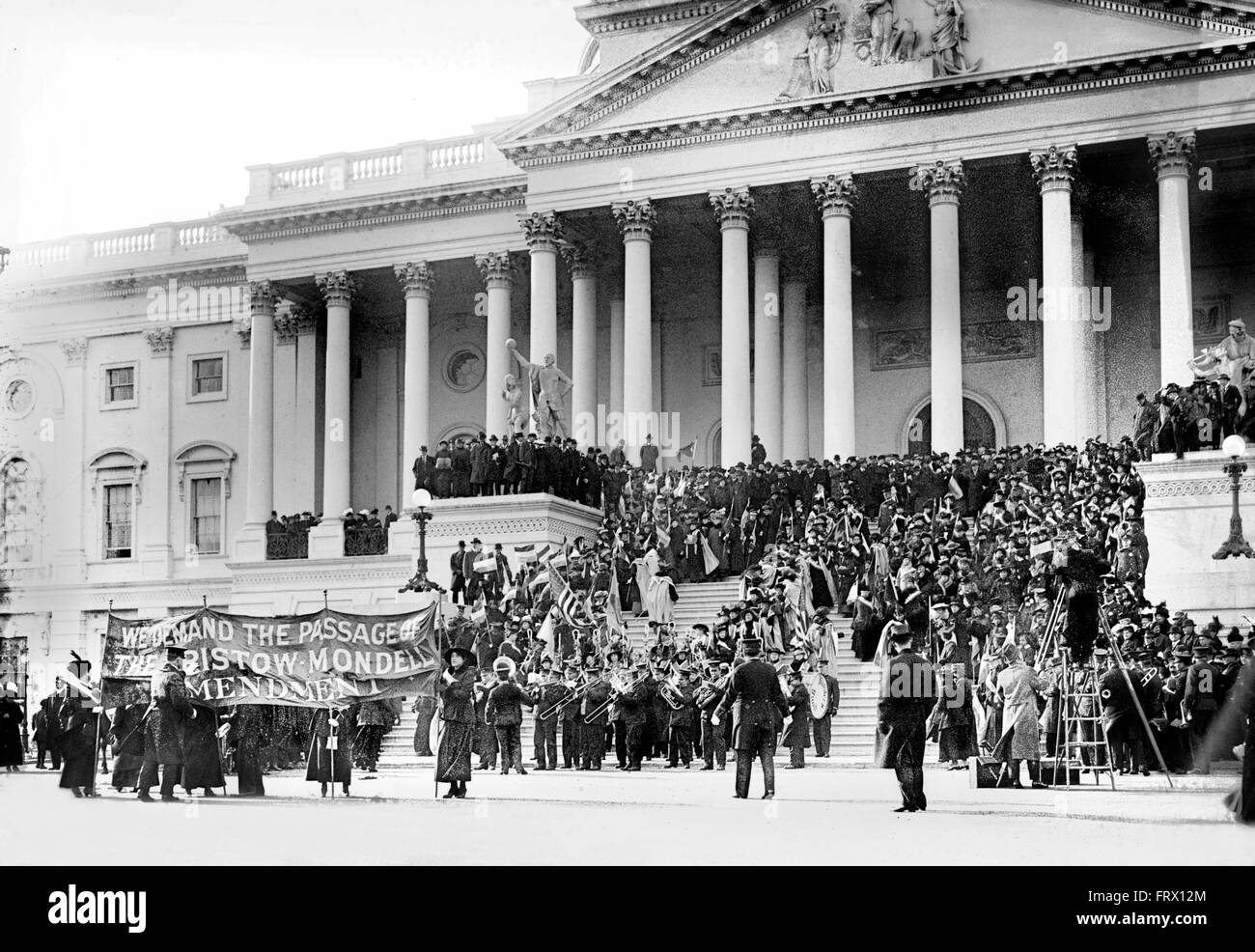 Suffragettes sur les marches de la Capitol, Washington DC, USA, c.1917 Banque D'Images