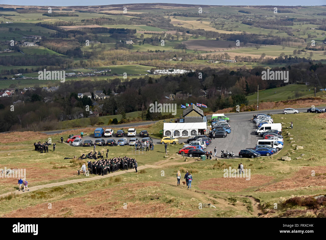 Parking et buvette de cadrage. Ilkley Moor, Hangingstone Road, Bradford, West Yorkshire, Angleterre, Royaume-Uni, Europe. Banque D'Images