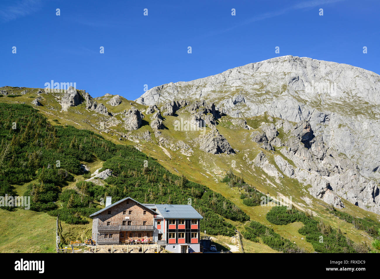 Hut Carl-von-Stahl-Haus en face de Hohes Brett, Torrener Joch, le parc national de Berchtesgaden, Alpes de Berchtesgaden, Upper Bavaria, Bavaria, Germany Banque D'Images