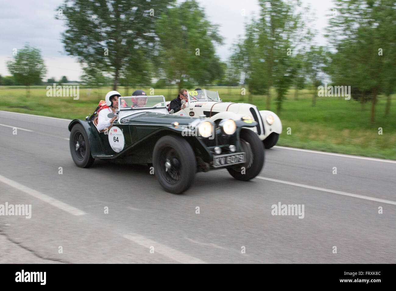 RILEY MPH Prototype fonctionne et BMW 328 Mille Miglia, 1000 Miglia, Mirandola, Modena, Italie, Europe Banque D'Images
