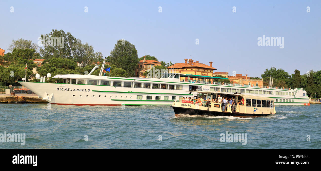 River cruise ship Michelangelo, l'OMI 01822873 Banque D'Images