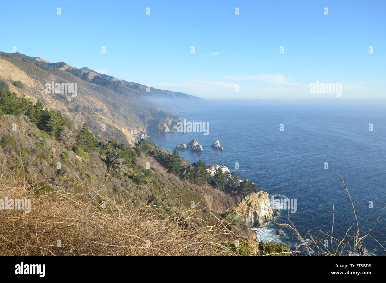 Une vue de la côte de la Californie le long de l'Autoroute de la côte Pacifique Banque D'Images