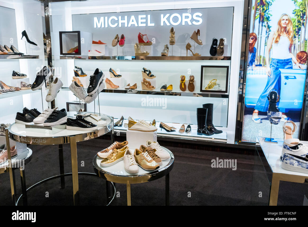 magasin michael kors paris