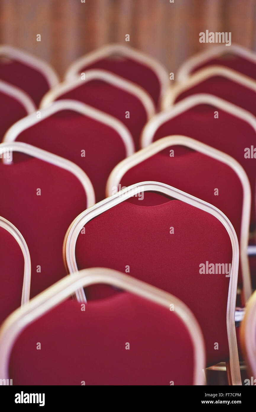 Vintage photo de chaises vides dans une réunion et d'événements Prix Banque D'Images