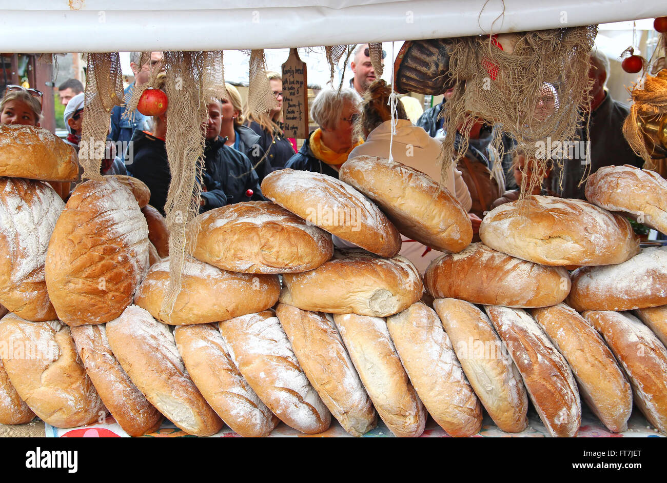 Avec blocage du pain sur la traditionnelle foire d'été au centre-ville de Gdansk, Pologne Banque D'Images