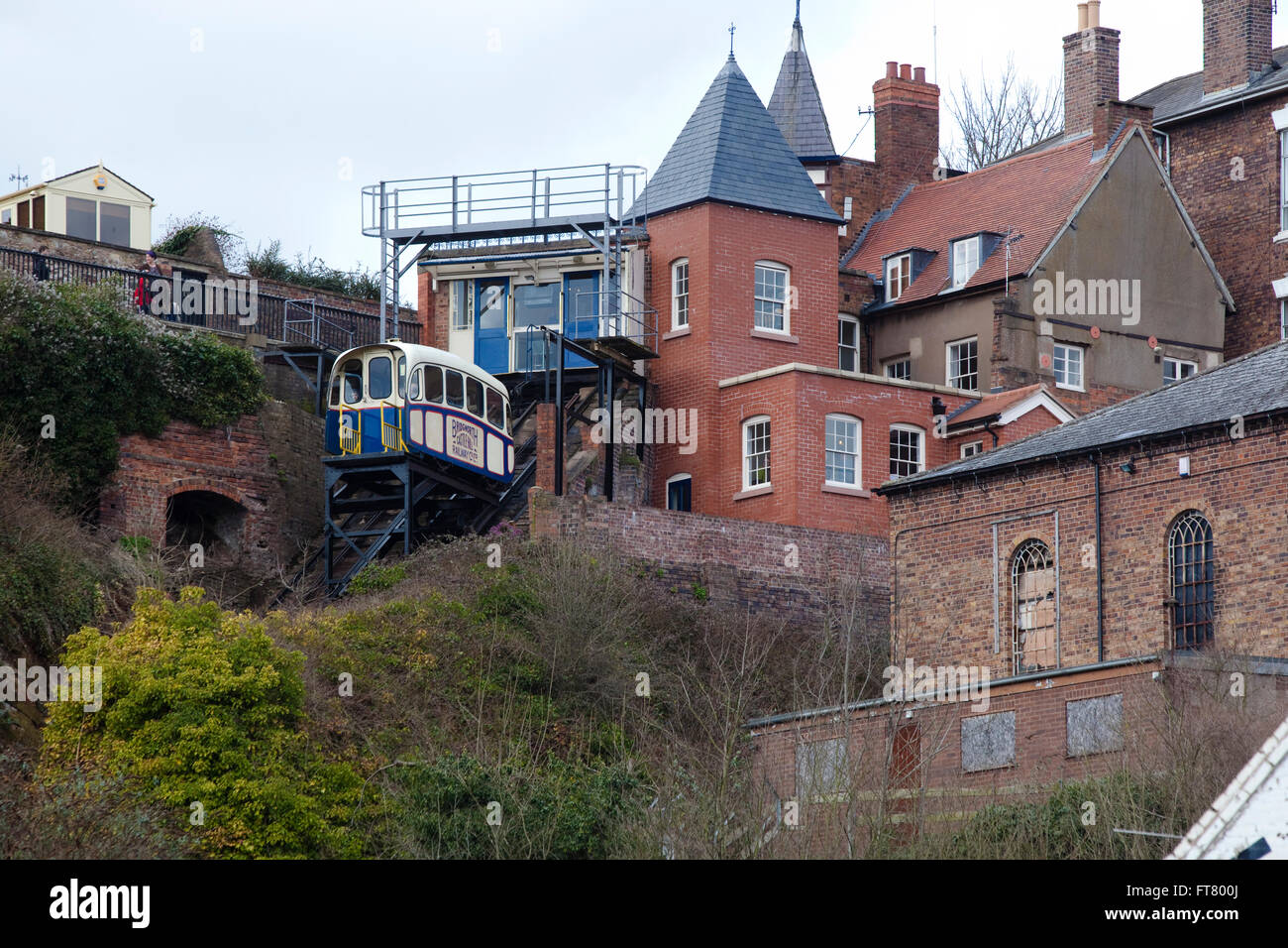 Photo shot sur un chemin de randonnée à travers une partie de Shropshire de Bewdley près de Kidderminster à Bridgnorth. La Falaise, CHEMIN DE FER À BRIDGNORTH. Banque D'Images