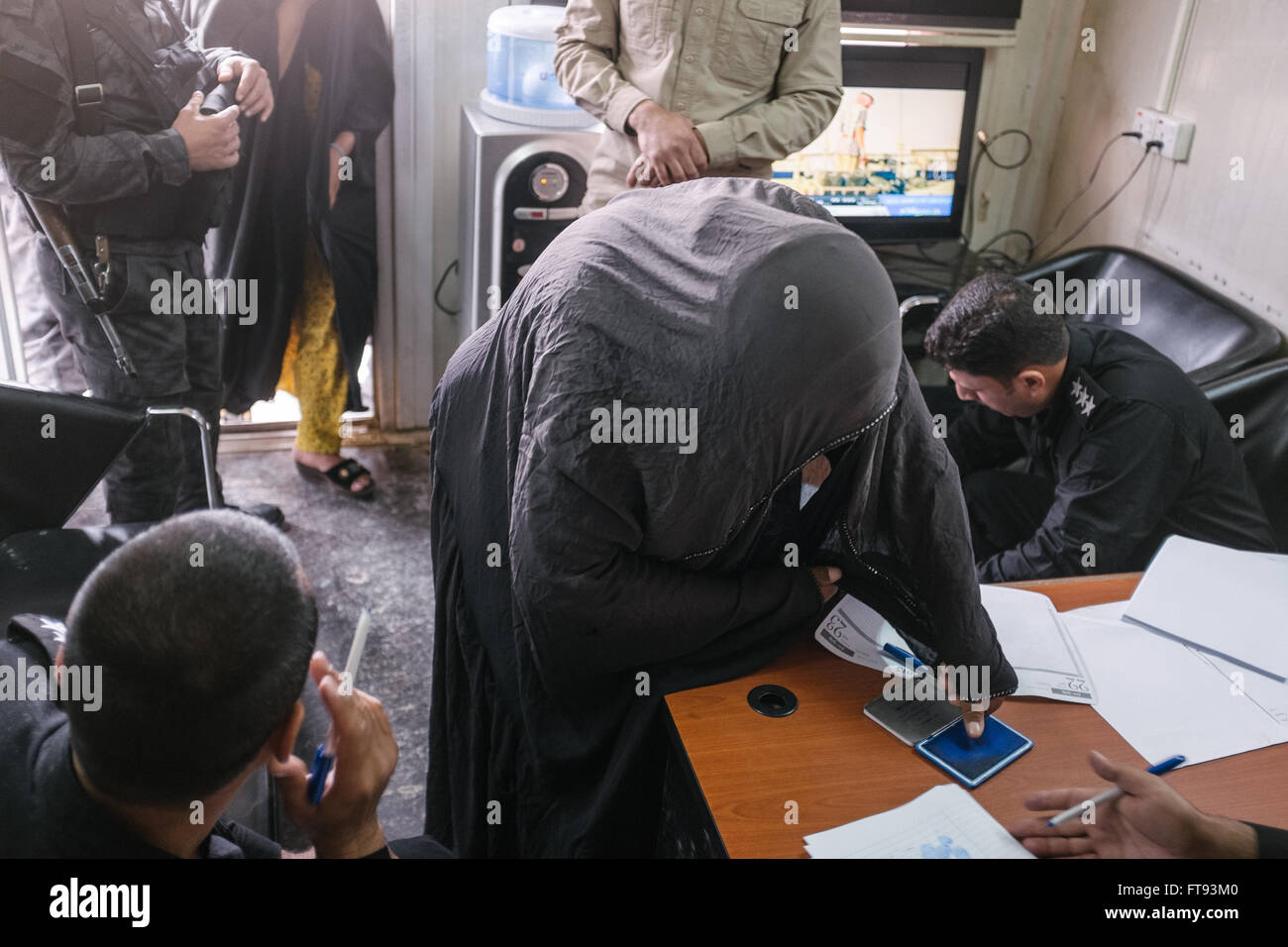 Camp de réfugiés dans le Kurdistan irakien - 14/03/2016 - Irak / Kurdistan iraquien - Des centaines de mendiants les réfugiés, surtout les enfants, sont Banque D'Images