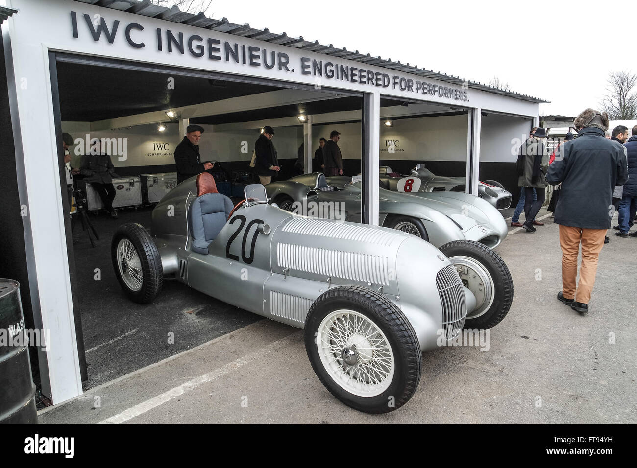 Historique classique de Goodwood motor racing lors de la réunion des membres de Goodwood Banque D'Images