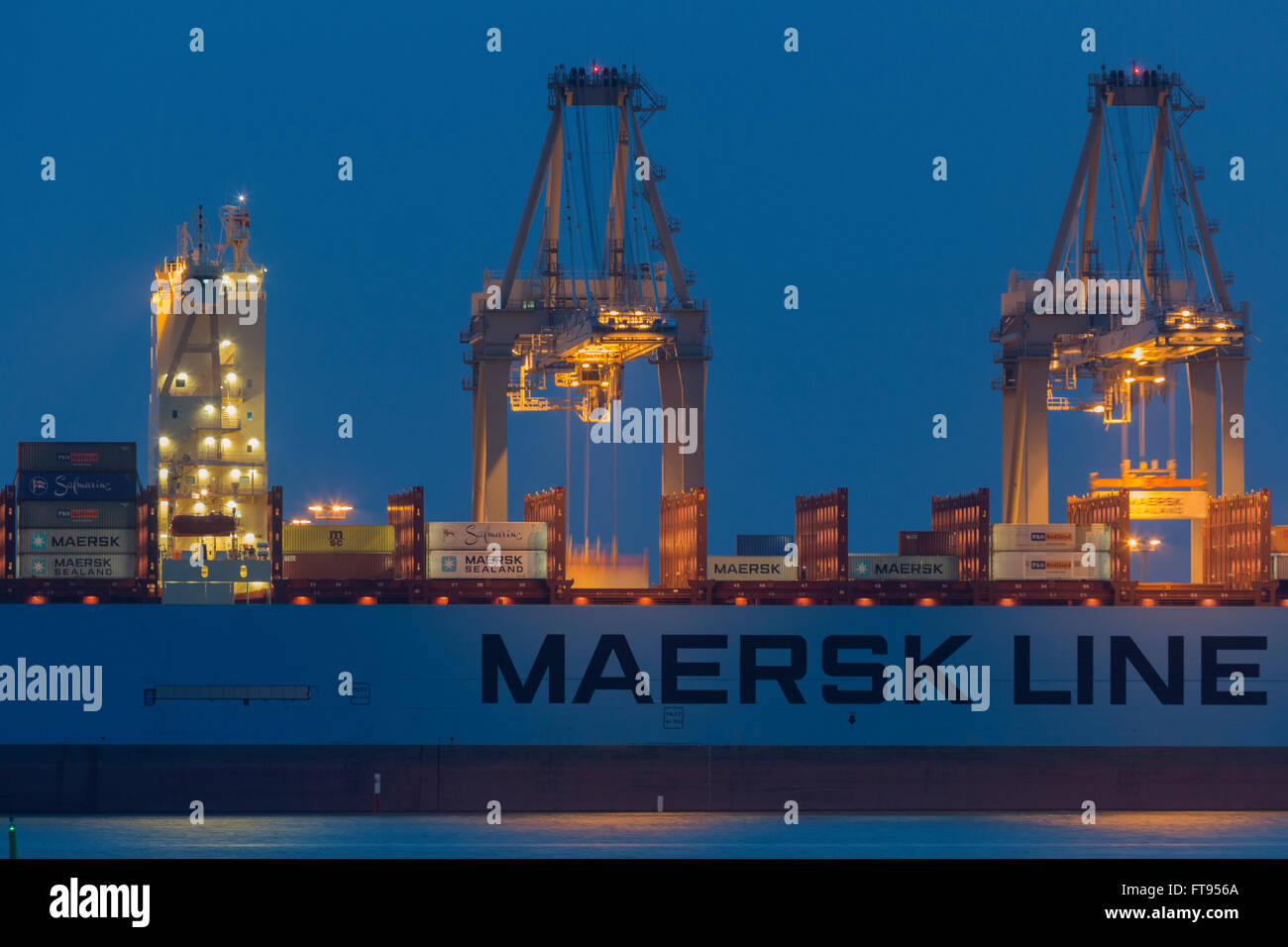 Maersk Line un Triple-E-conteneurs conteneurs. Banque D'Images