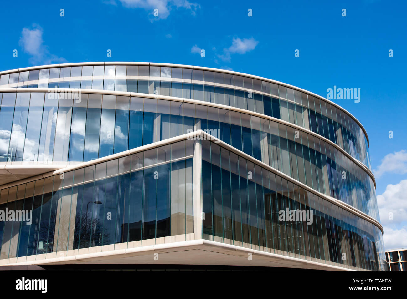 La Blavatnik School of Government, partie de l'Université d'Oxford, conçus par des architectes suisses Herzog & de Meuron Banque D'Images