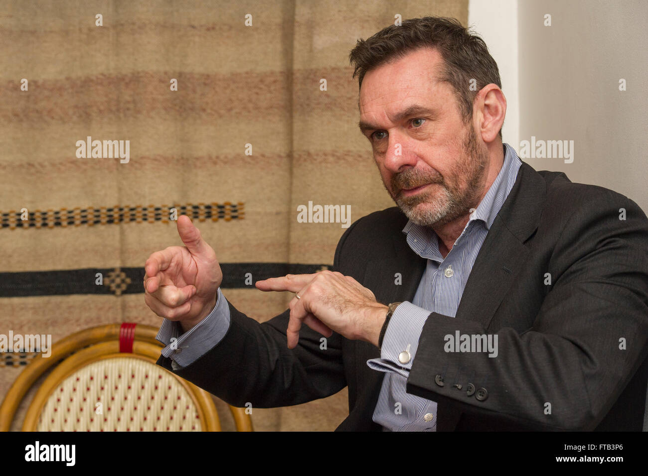 Paul Mason - journaliste, auteur et communicateur pour Channel 4 News Banque D'Images