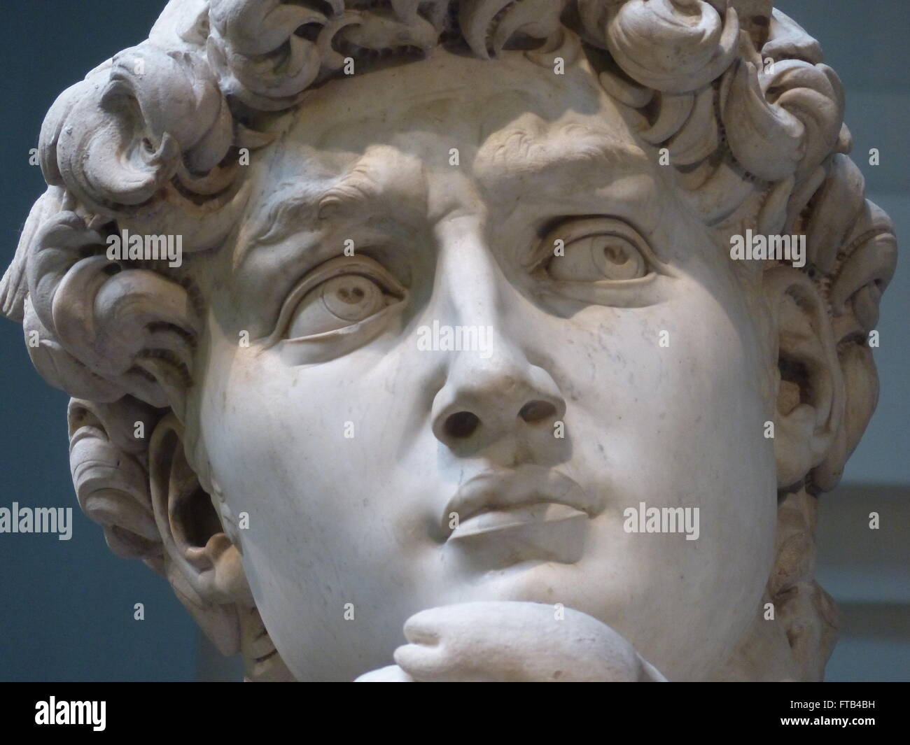 Tête de David de Michel-Ange Buonarroti sculptés en marbre de Carrare Banque D'Images
