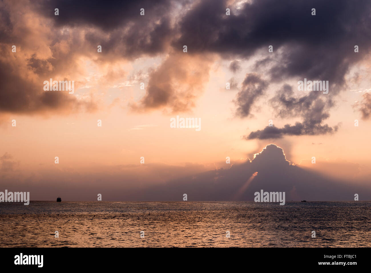 Meeru Island Sunset, Maldives Banque D'Images