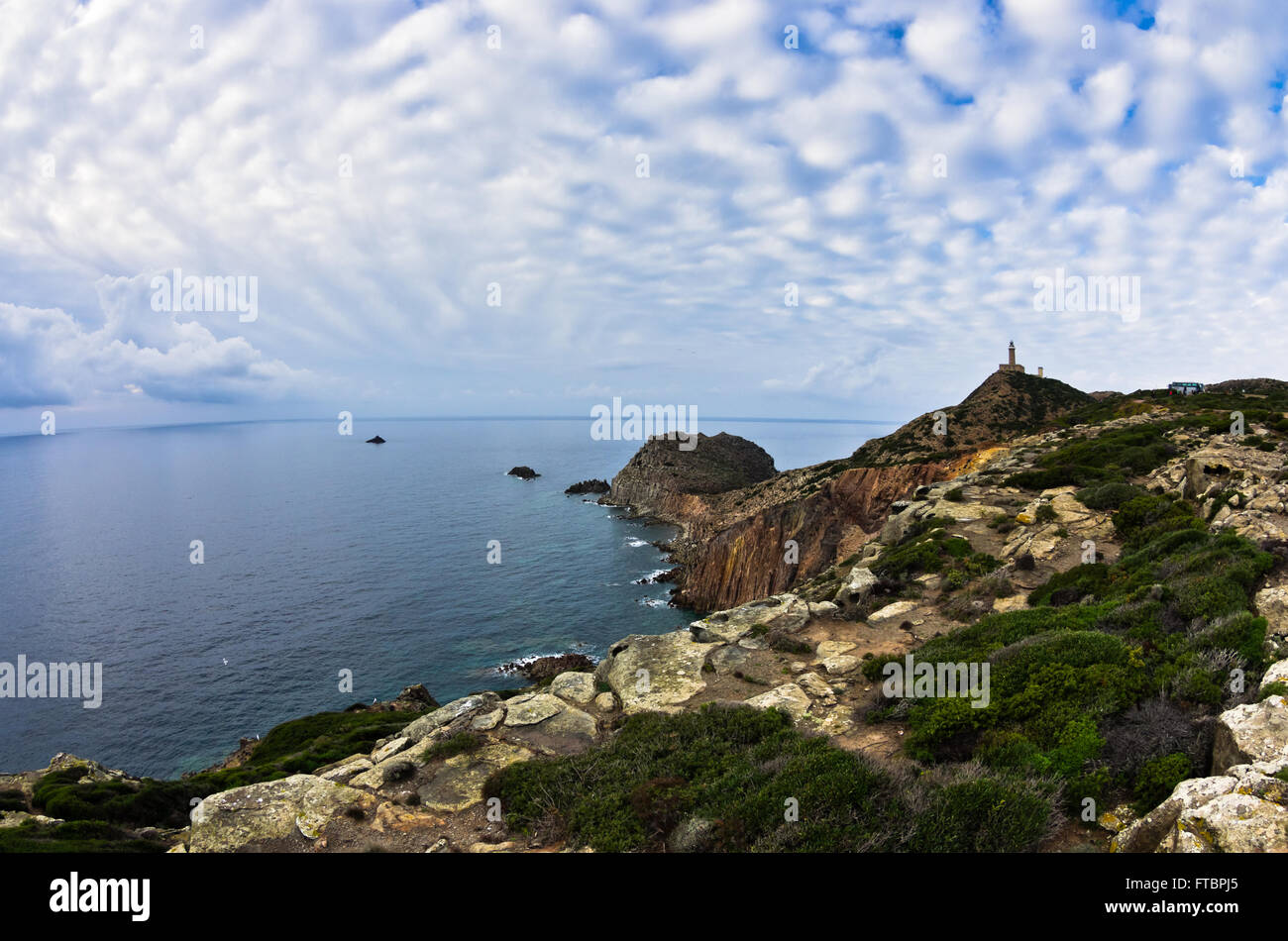 Phare de Capo Sandalo sur la côte ouest de l'île de San Pietro, en Sardaigne Banque D'Images