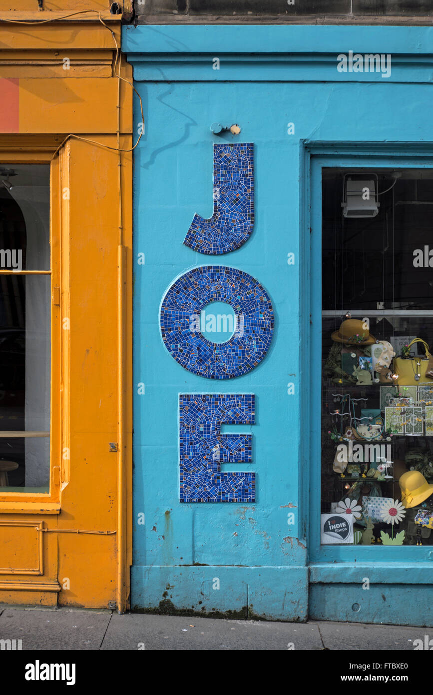 Un petit détaillant indépendant appelé Joe à Édimbourg. Banque D'Images