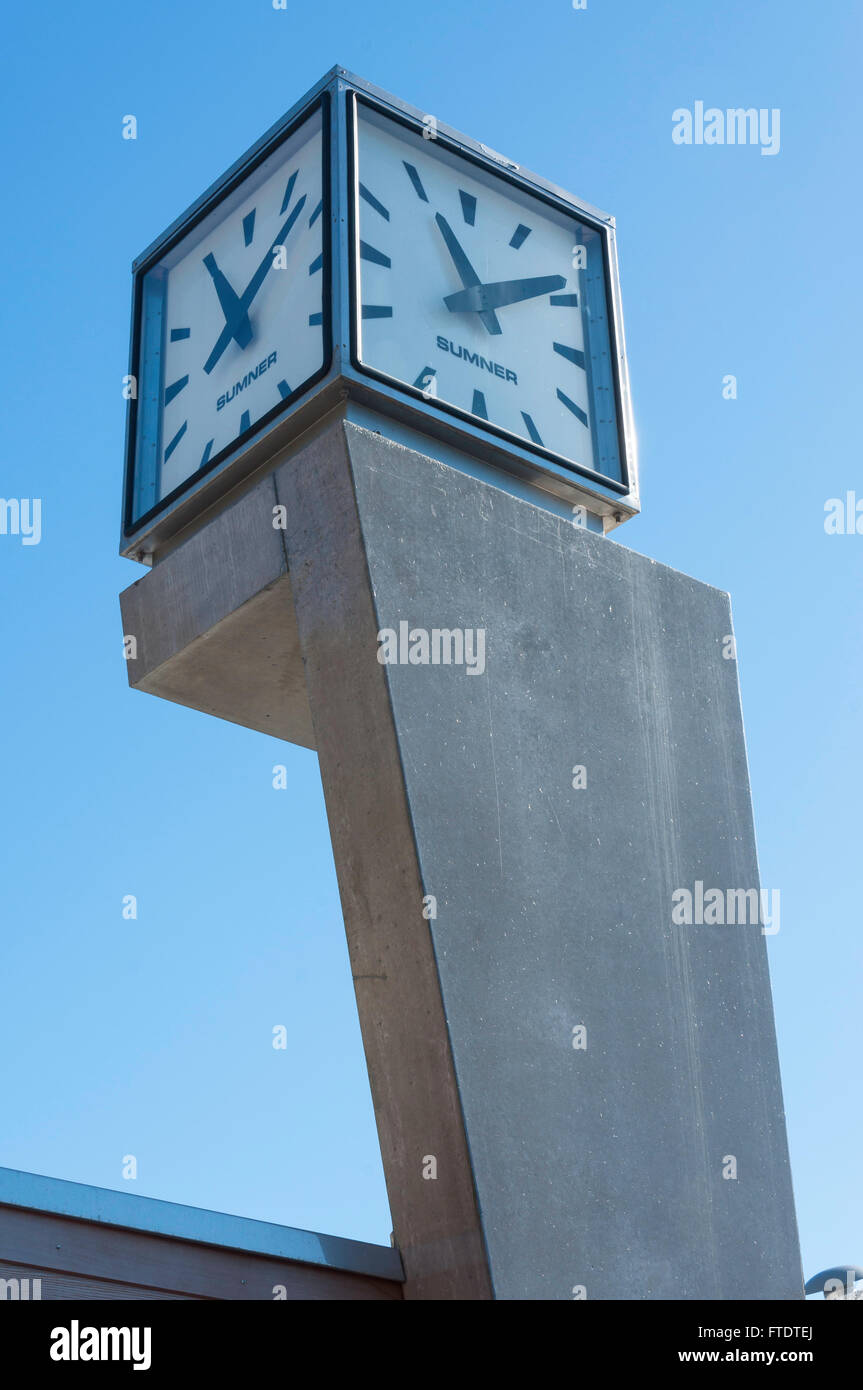 Tour de l'horloge à Sumner Surf Life Saving Club, Sumner, Christchurch, Canterbury, île du Sud, Nouvelle-Zélande Banque D'Images