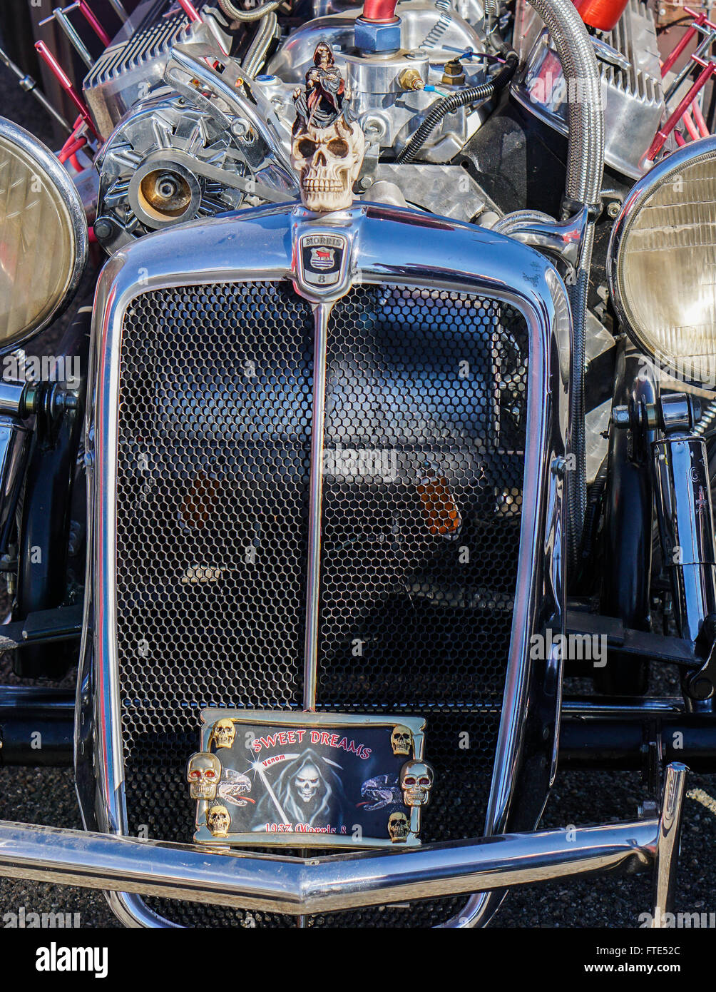 Hot Rod moteur à la faire glisser des courses. Banque D'Images