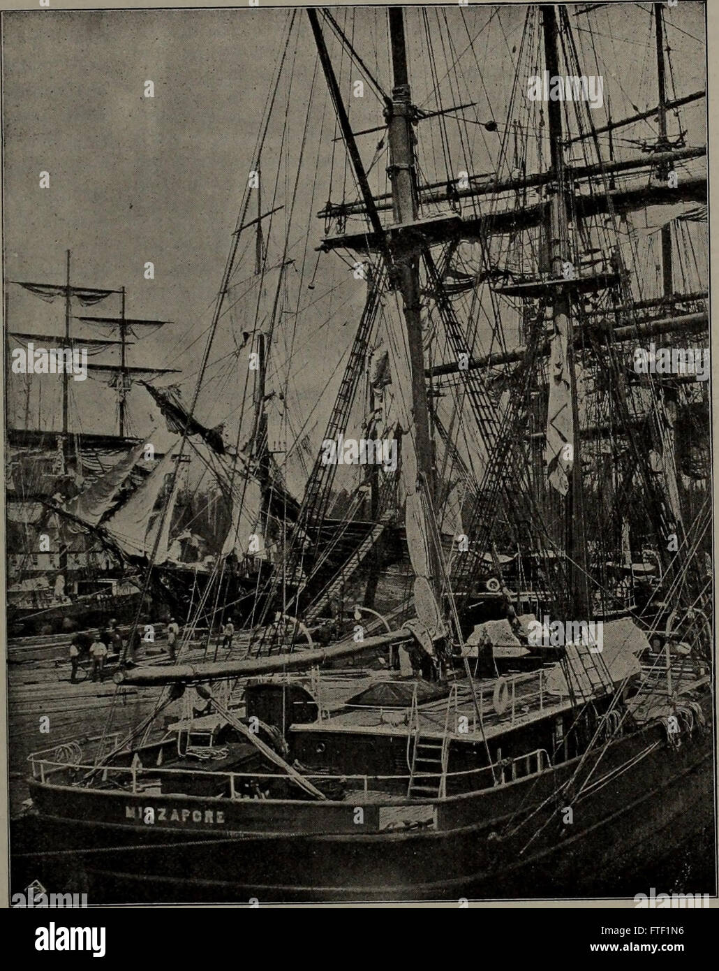 Ce travail de 1899 détaille le développement des industries forestières au Canada de 1897 à 1899, explorant la production de bois, les pratiques forestières et les répercussions économiques de l'industrie forestière sur le Canada au cours de cette période. Banque D'Images