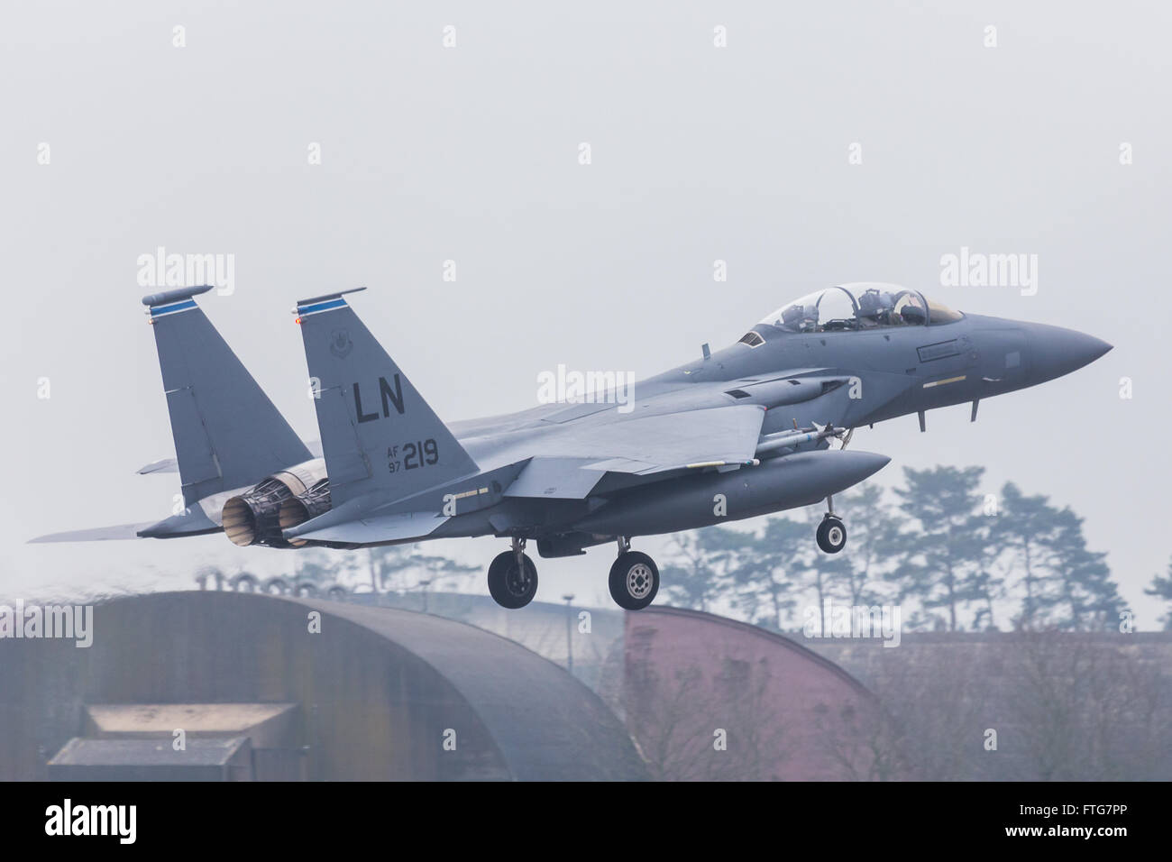 Un Strike Eagle landing. Banque D'Images