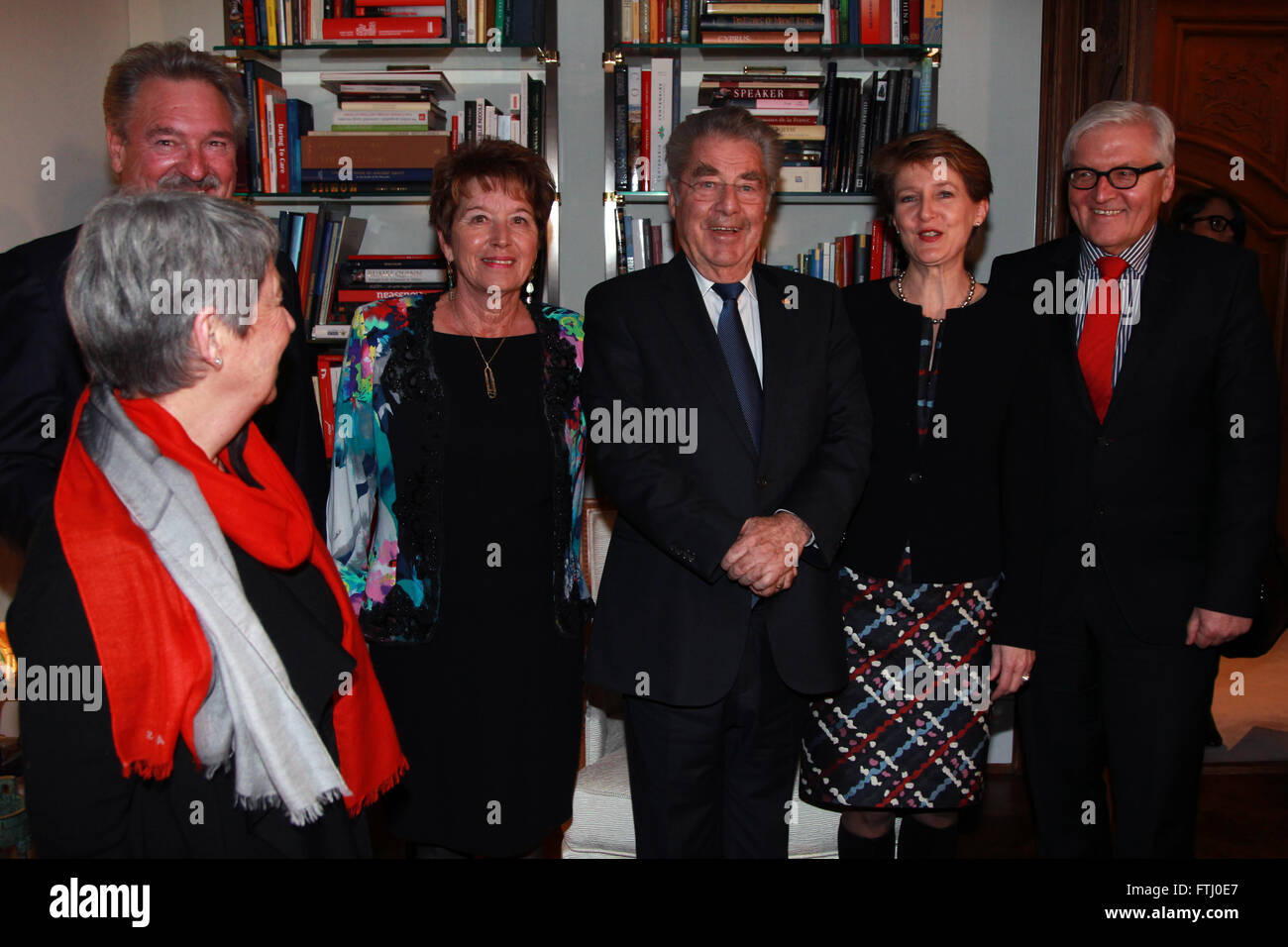 Suisse, autrichien, allemand et luxembourgeois se rencontrent au ministère des Affaires étrangères pour discuter de la crise des réfugiés en Europe comprend : Margit Fischer, Jean Asselborn, Heinz Fischer, Simonetta Sommaruga, Myriam, Frank-Walter Steinmeier, où : Luxembourg Banque D'Images