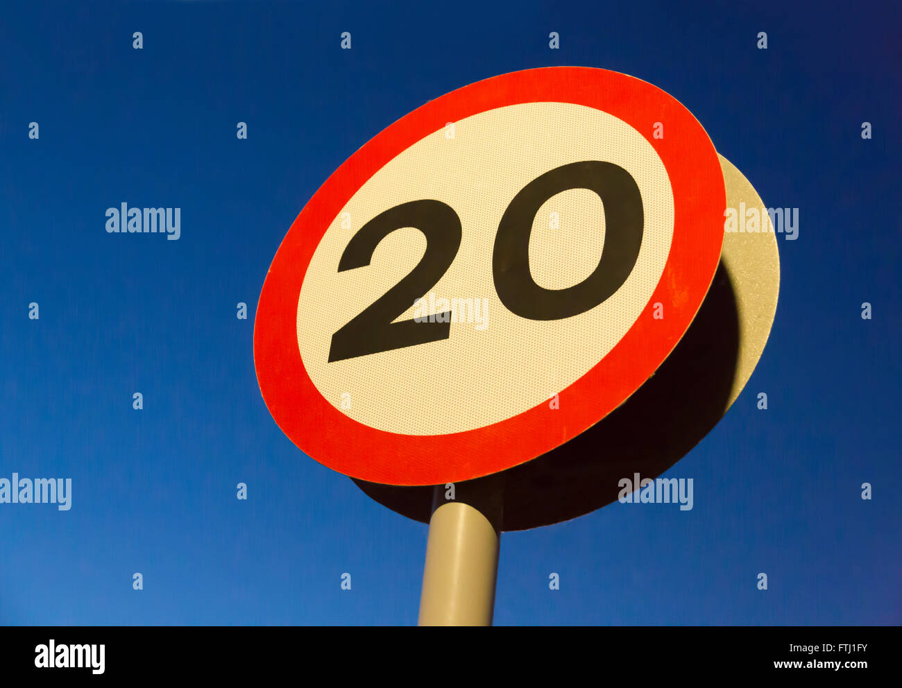Signe de la limite de vitesse Banque D'Images Signe de la limite de vitesse Banque D'Images