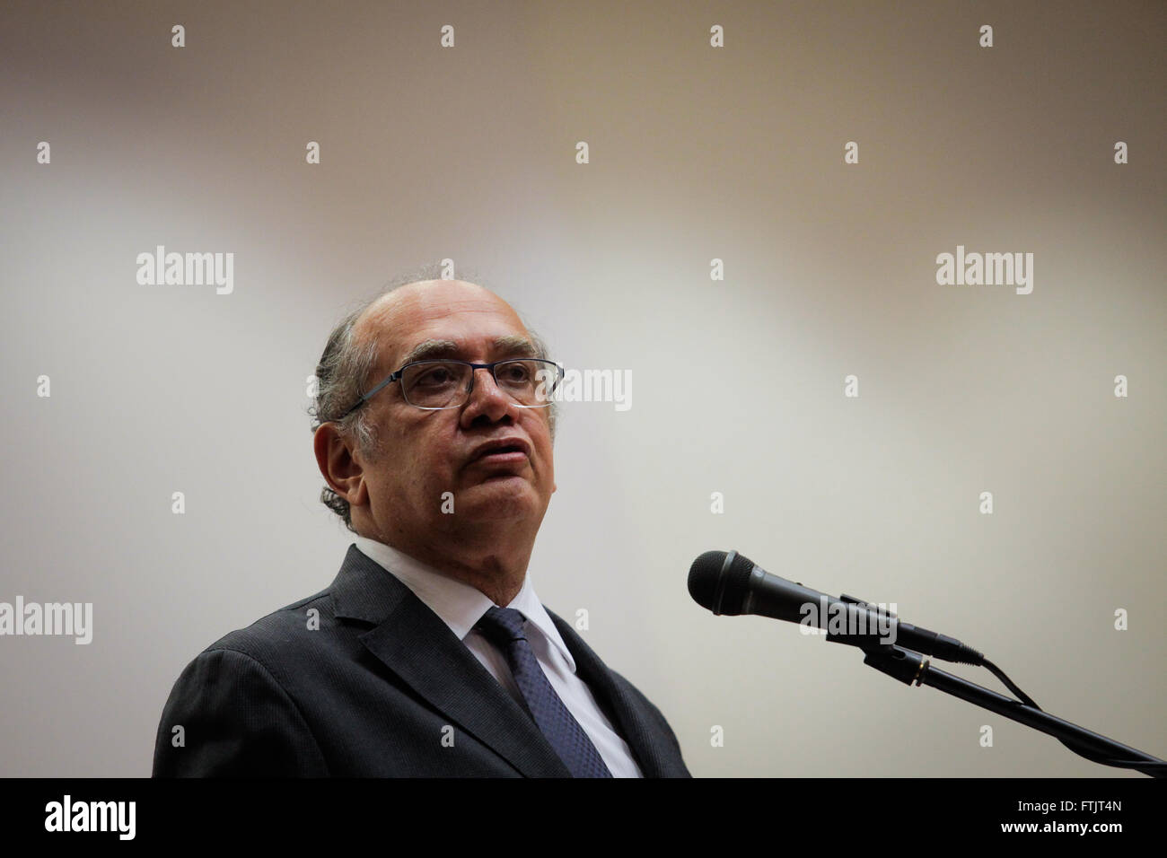 Lisbonne, Portugal, le 29 mars, 2016. Gilmar Ferreira Mendes, membre de la Cour suprême fédérale du Brésil (STF) durant le congrès Crédit : Helena Poncini/Alamy Live News Banque D'Images