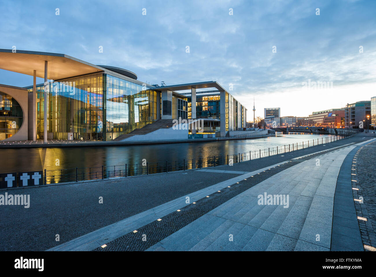 Bundestag / Bundeskanzeramt Paullöbe : bâtiments auxiliaires et Marie Elisabeth Lüders Maisons Banque D'Images