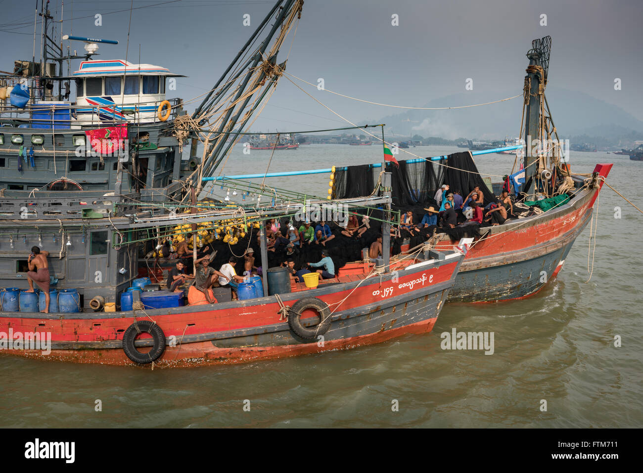 Bateaux de pêche de Myeik, Myanmar Banque D'Images