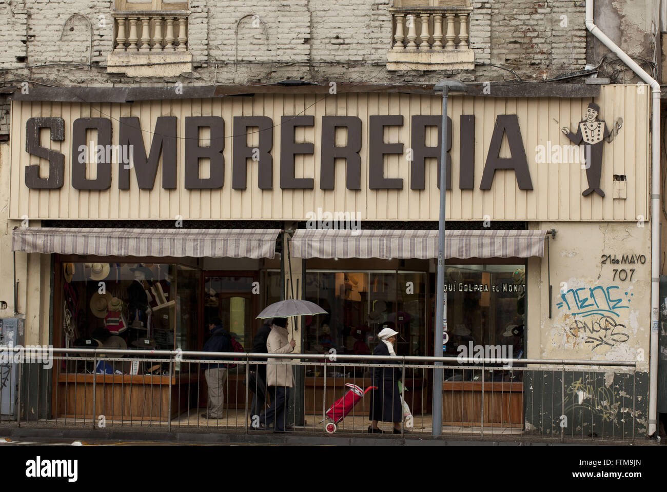 Sombrereria - terrasses commerciales dans le centre-ville de Santiago - Chili Banque D'Images