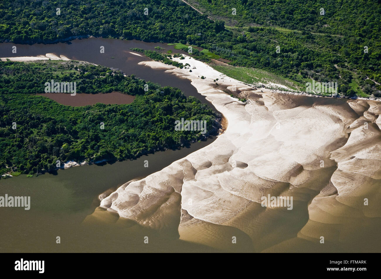 Vue aérienne du parc d'État de Rio Araguaia - Cantao Banque D'Images