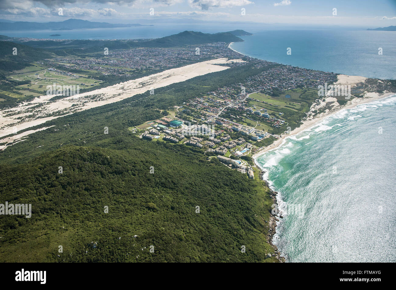 Vue aérienne de l'Morro Araignées, Santinho Beach et Ingleses Beach Background Banque D'Images