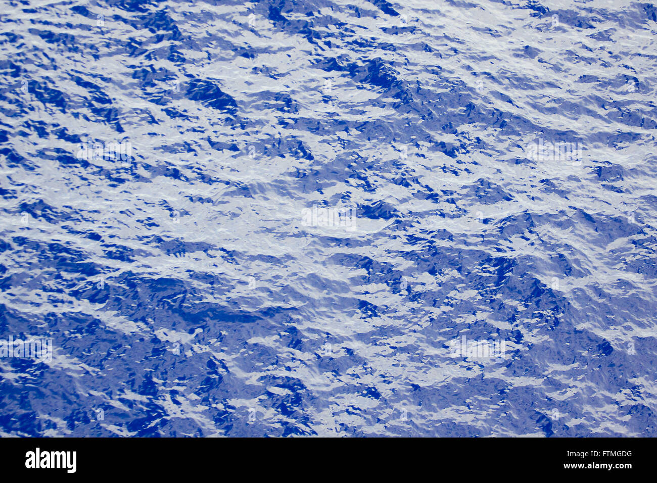 Vue aérienne de l'océan Atlantique au moment de l'Île Trindade Banque D'Images