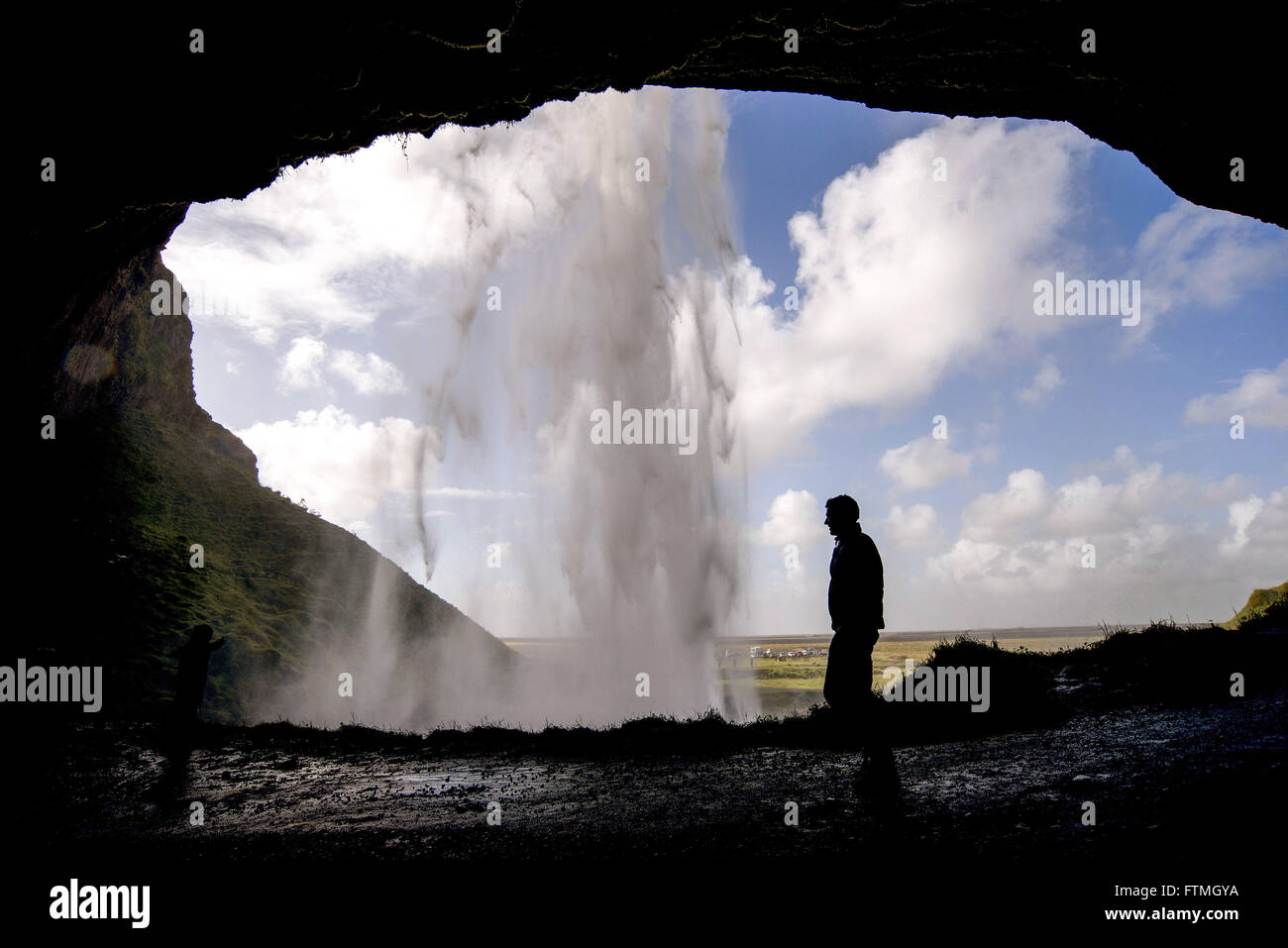 Cascade de Seljalandsfoss en tourisme Banque D'Images