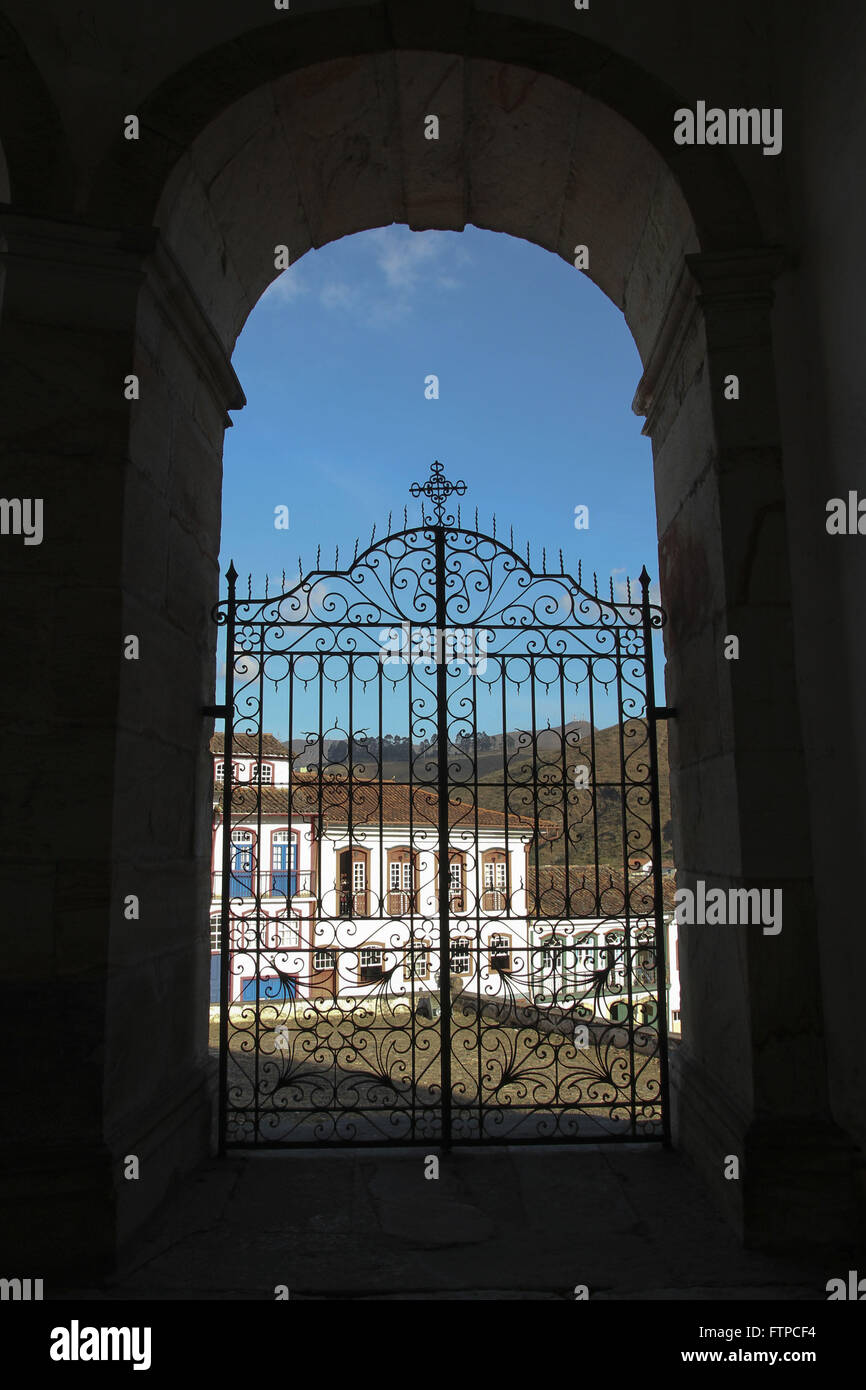Vue sur les maisons de l'église de Notre Dame du Rosaire à Ouro Preto - MG Banque D'Images Vue sur les maisons de l'église de Notre Dame du Rosaire à Ouro Preto - MG Banque D'Images
