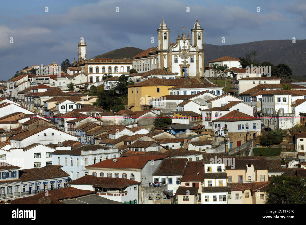 Église Notre Dame du Mont Carmel sur la colline à Ouro Preto - MG Banque D'Images Église Notre Dame du Mont Carmel sur la colline à Ouro Preto - MG Banque D'Images
