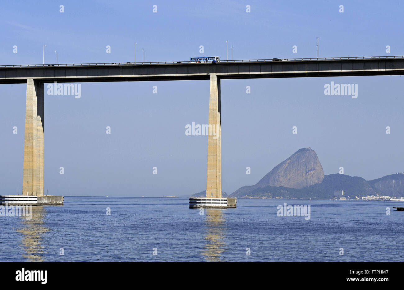 Le Président Costa e Silva populairement appelé pont Ponte de la baie de Guanabara, Rio-Nitreoi Banque D'Images