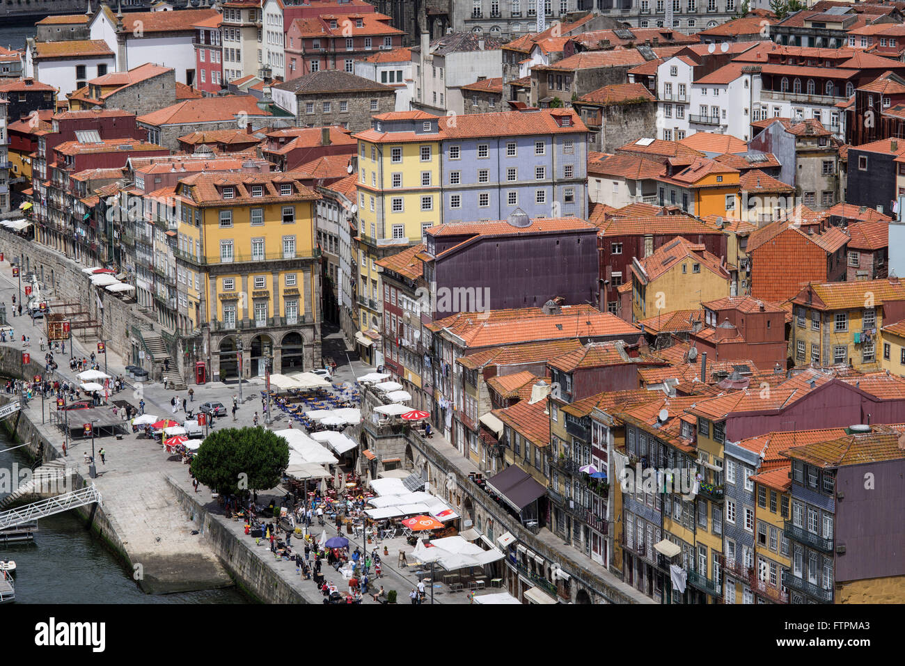 Ville située sur le fleuve Douro Banque D'Images
